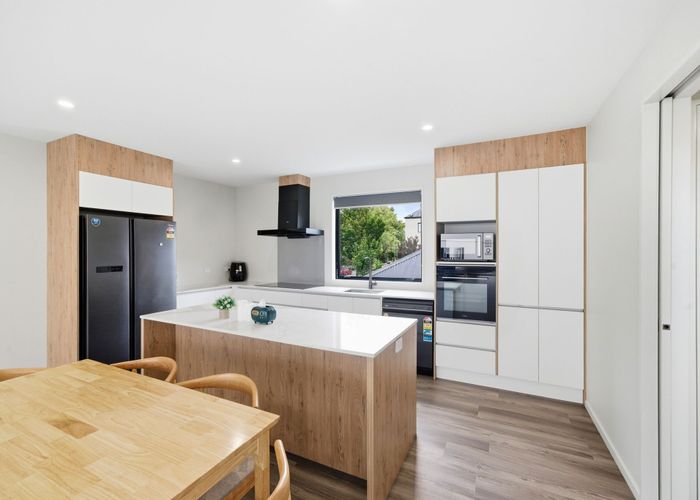  at 2/240 Worcester Street, City Centre, Christchurch City, Canterbury