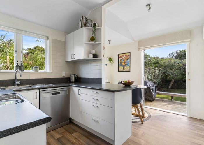  at 94 Duke Street, Mount Roskill, Auckland