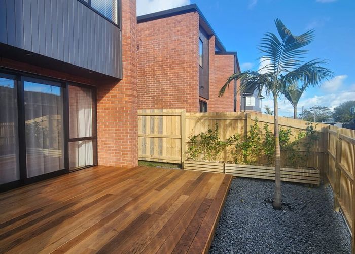  at 72C Fairburn Road, Otahuhu, Auckland City, Auckland