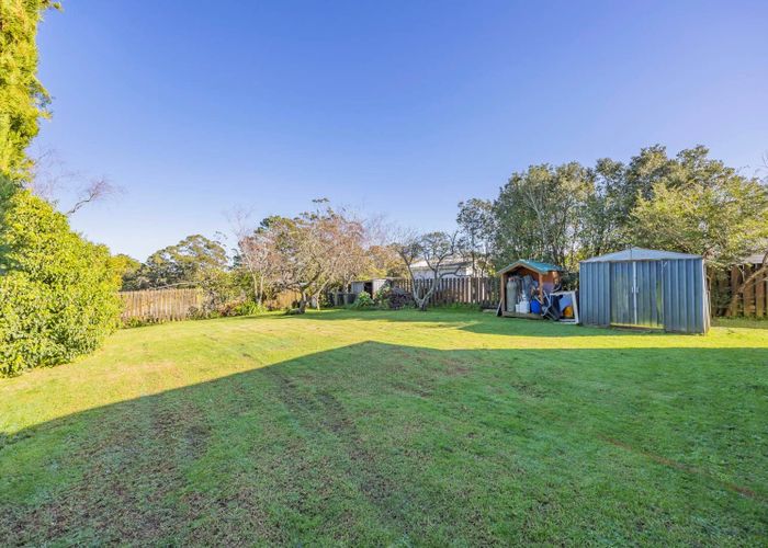  at 27 Luckens Road, West Harbour, Waitakere City, Auckland