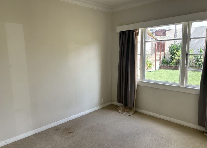  at 16 Kingsway, Three Kings, Auckland City, Auckland