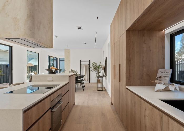  at 8 Girvan Street, Fendalton, Christchurch City, Canterbury