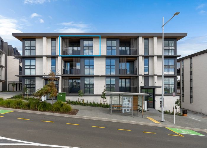  at 302/84 Te Oneroa Way, Long Bay, North Shore City, Auckland