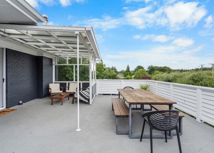  at 20 Mitcham Avenue, Forest Lake, Hamilton