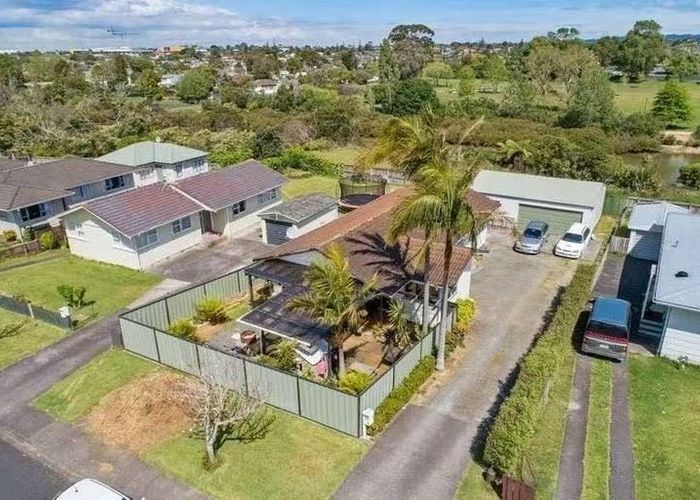  at 26A Sunline Avenue, Massey, Waitakere City, Auckland