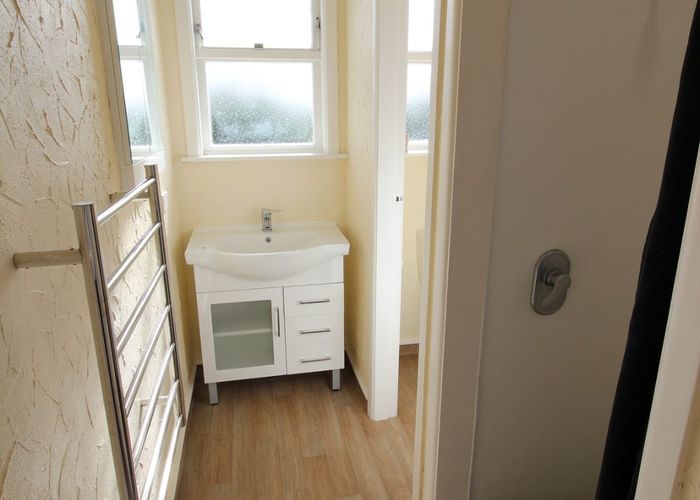  at 1/327 Adelaide Rd, Newtown, Wellington, Wellington