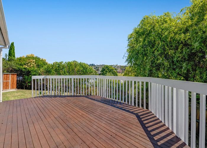  at 14 Mallard Place, Unsworth Heights, Auckland