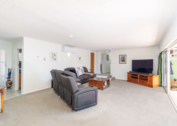  at 7 Snell Grove, Clouston Park, Upper Hutt, Wellington