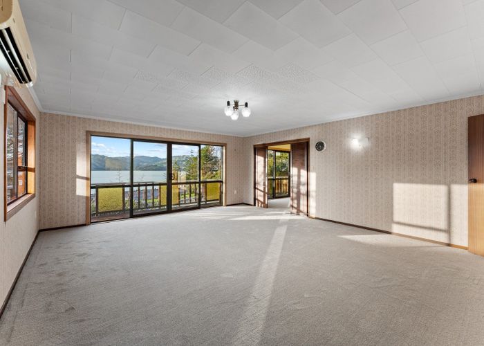  at 40 Bosun Terrace, Whitby, Porirua