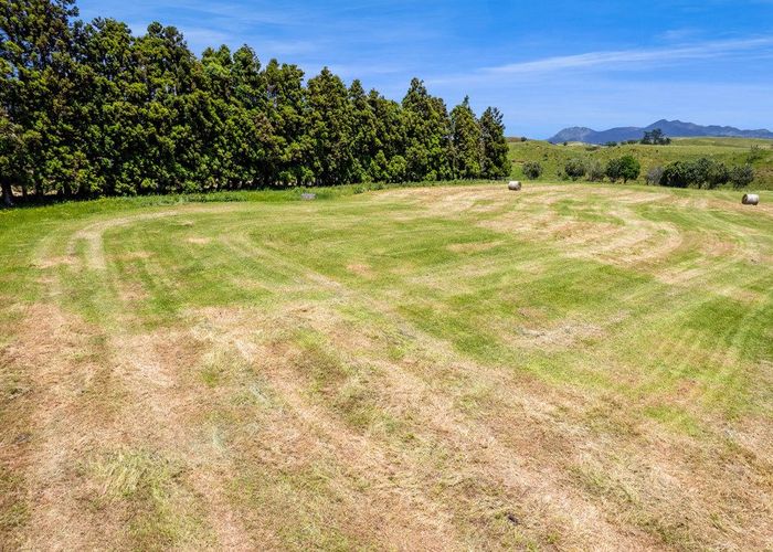  at 160 Sealy Road, Omata, New Plymouth, Taranaki