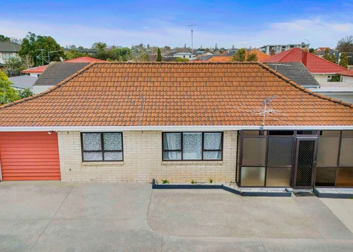  at 2/259 Shirley Road, Papatoetoe, Manukau City, Auckland