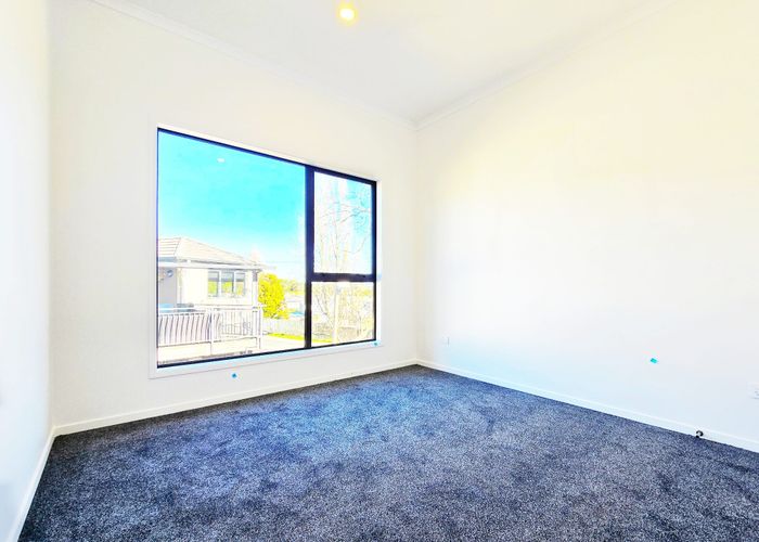  at 2/23 Melton Road, Mount Wellington, Auckland City, Auckland