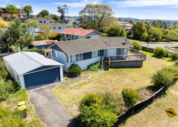  at 2 Longreach Drive, Sunnyvale, Waitakere City, Auckland