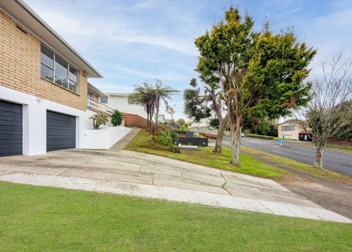  at 15 Maple Avenue, Dinsdale, Hamilton, Waikato