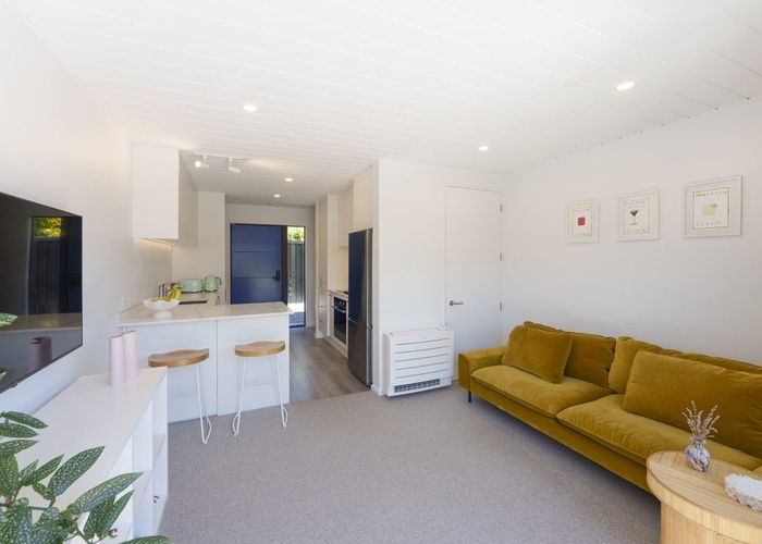  at 8B Champion Street, Edgeware, Christchurch City, Canterbury