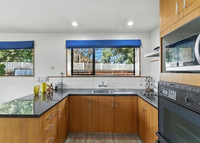  at 12A Algie Place, Avonhead, Christchurch City, Canterbury