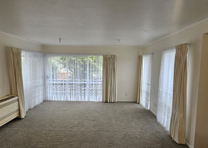  at 6 Wells Road, Bucklands Beach, Manukau City, Auckland