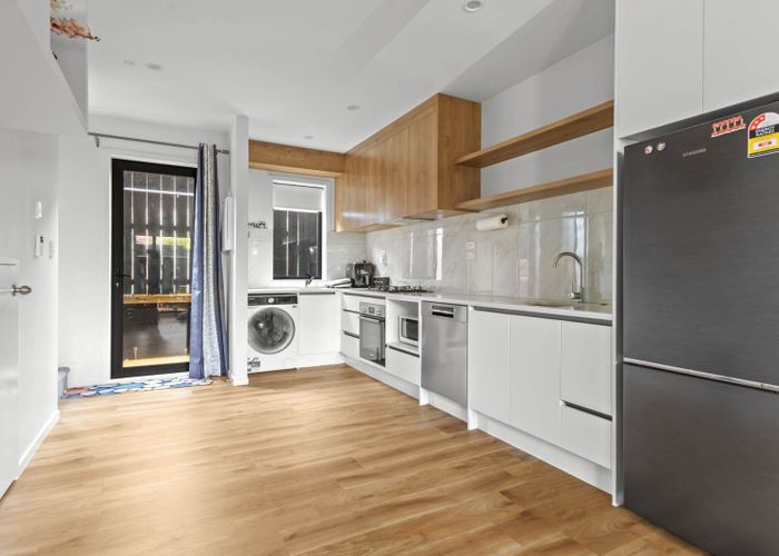  at 7/29 Tudor Road, Henderson, Waitakere City, Auckland