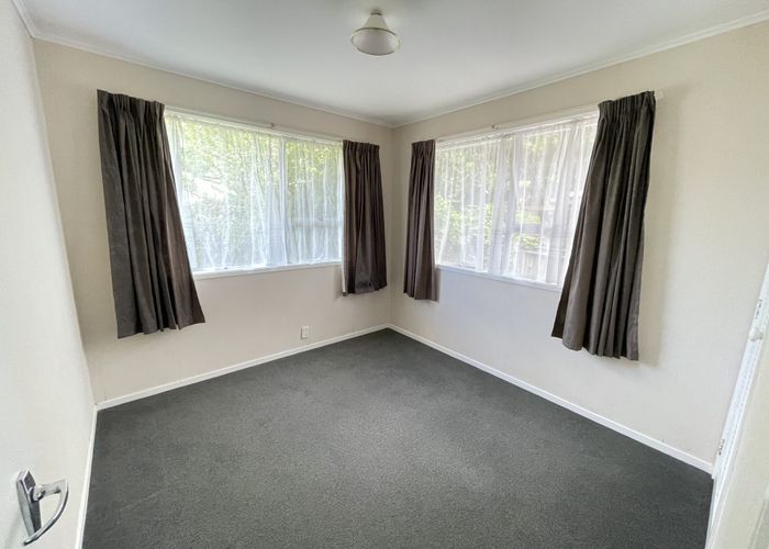  at 67 Salamanca Road, Sunnynook, North Shore City, Auckland