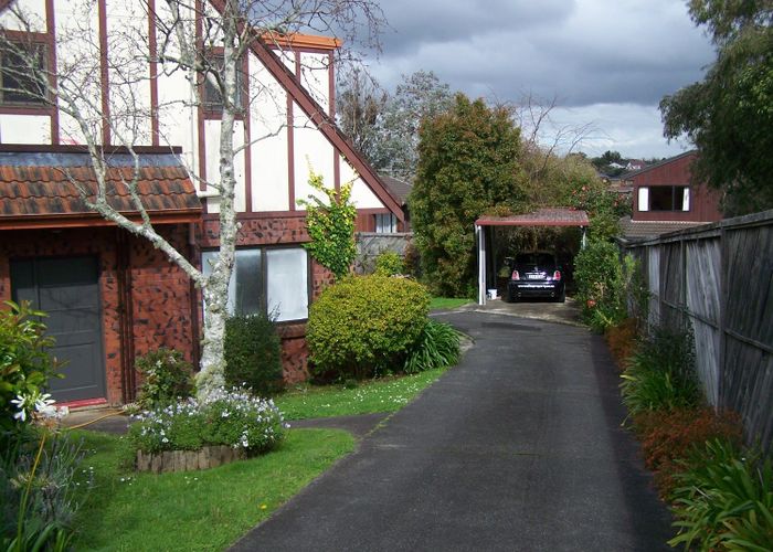  at 1/38 Curacao Place, Half Moon Bay, Manukau City, Auckland