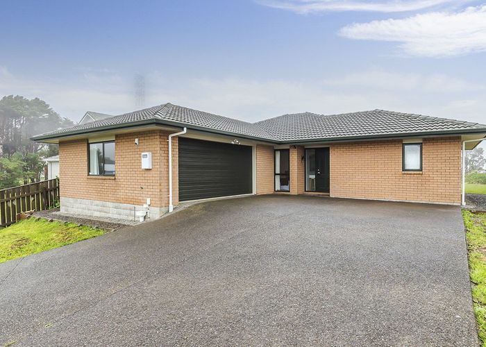  at 52 Miles Crescent, Newlands, Wellington, Wellington