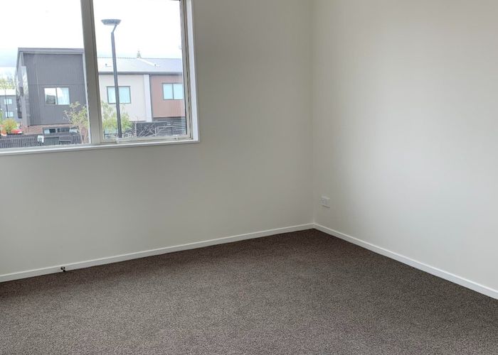  at 1/327 Glengarry Road, Glen Eden, Auckland