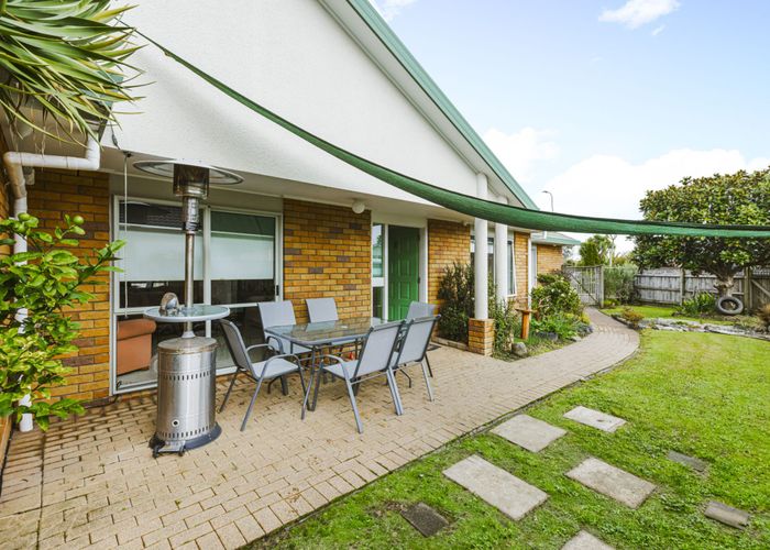  at 15 Sheriff Place, Randwick Park, Auckland