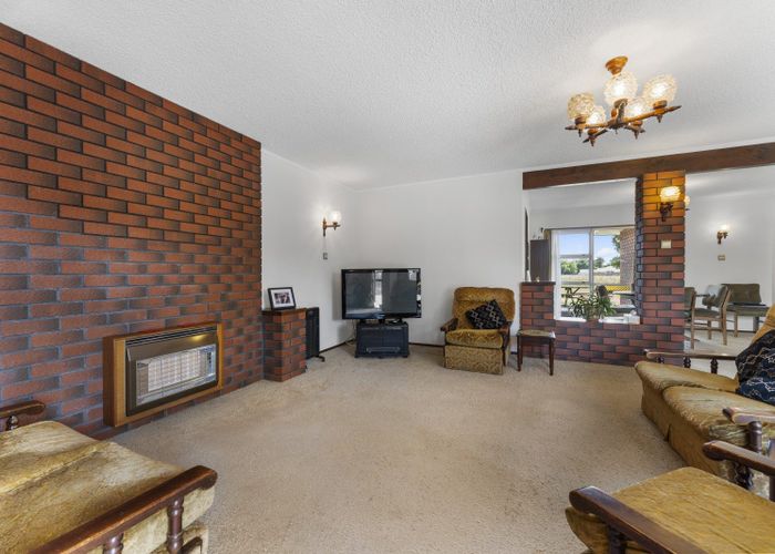  at 44 Kentucky Way, Awapuni, Palmerston North