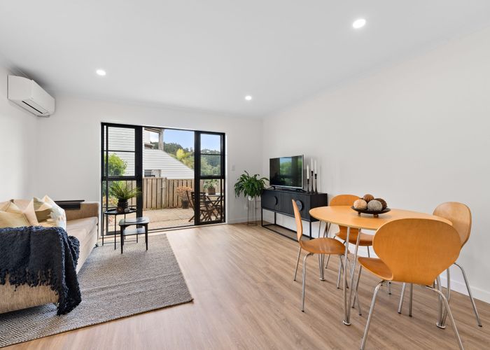  at 43/8 Carolina Place, Albany, North Shore City, Auckland
