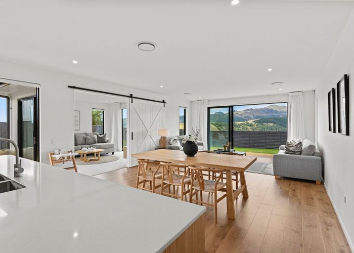  at 10 Eaglesfield Close, Westmorland, Christchurch