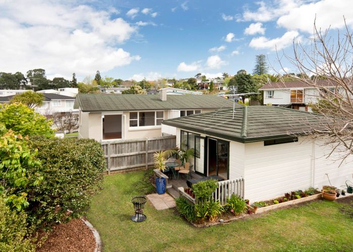  at 31 Nutsey Avenue, Northcote, Auckland