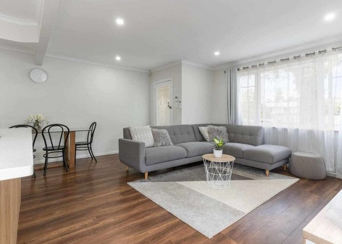  at 11 Harrington Road, Henderson, Waitakere City, Auckland
