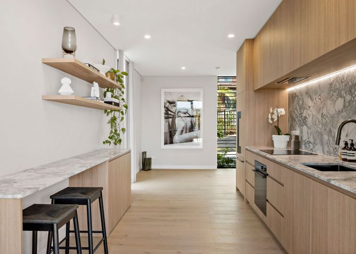  at 21 Arahia Street, Northcote, North Shore City, Auckland