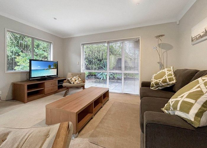  at 2 Manon Crescent, Greenhithe, Auckland