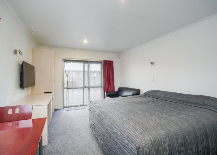  at 8B Camden Street, Turnbull Thomson Park, Invercargill, Southland