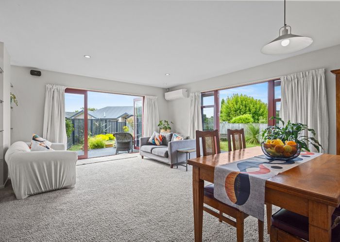  at 11 Cordyline Place, Waimairi Beach, Christchurch City, Canterbury