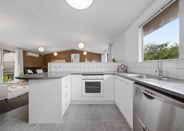  at 55 Leybourne Circle, Wai O Taiki Bay, Auckland City, Auckland