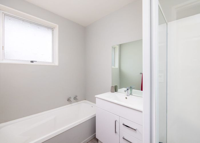  at 2/10 Seafield Place, South New Brighton, Christchurch