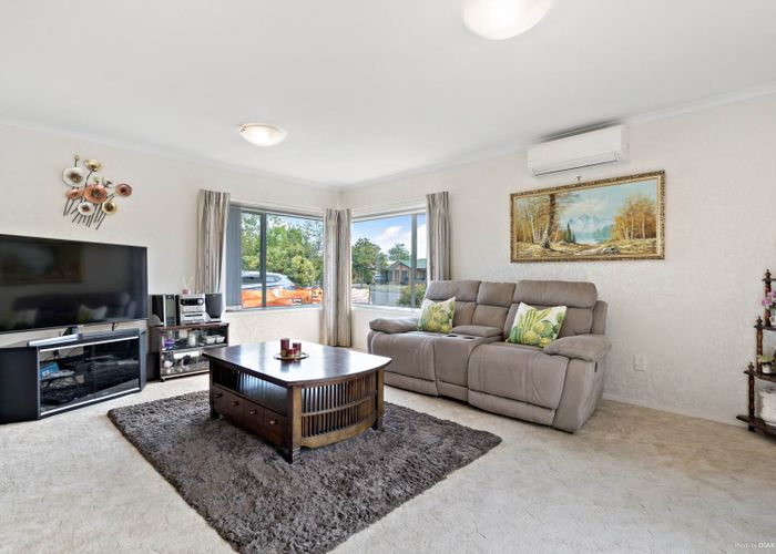  at 31 Cottesmore Place, Huntington Park, Auckland