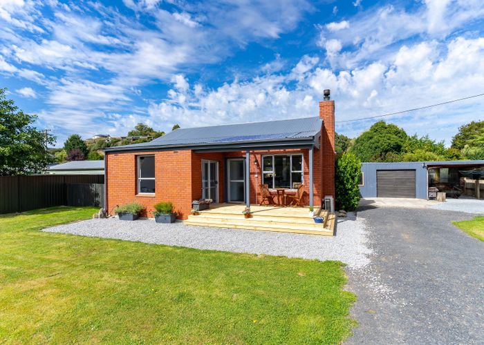 at 6 North Foreland Street, Waihola