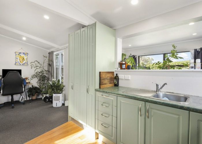  at 5b Arahanga Gr, Maupuia, Wellington, Wellington