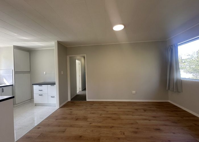  at 30 Keegan Drive, Massey, Waitakere City, Auckland