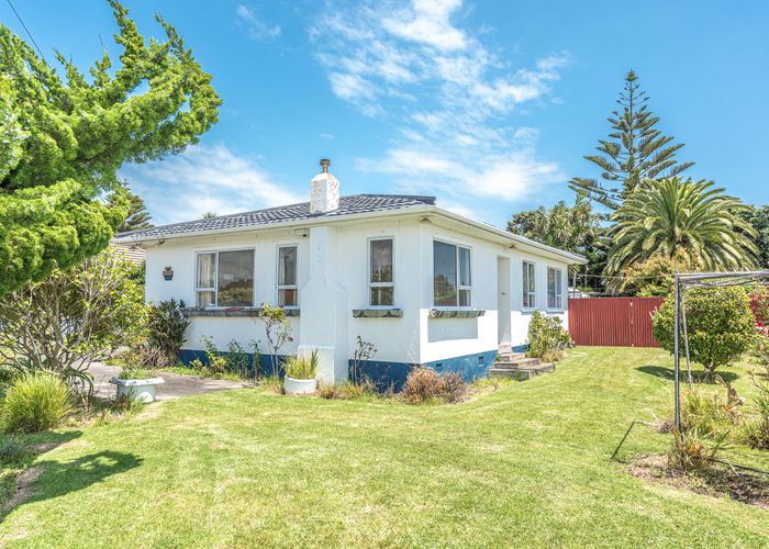  at 35 Polson Street, Castlecliff, Whanganui