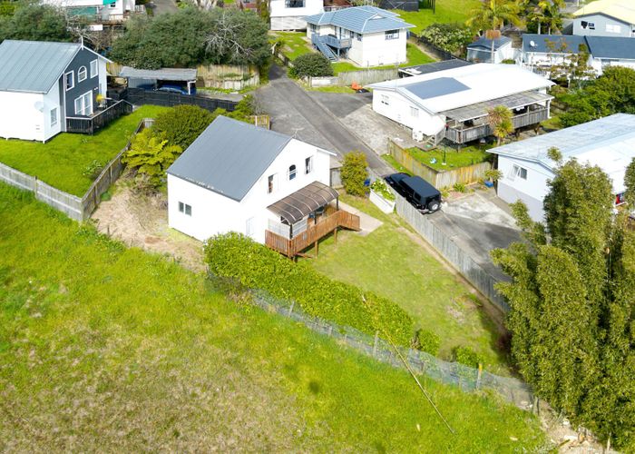  at 19 Lilburn Crescent, Massey, Auckland