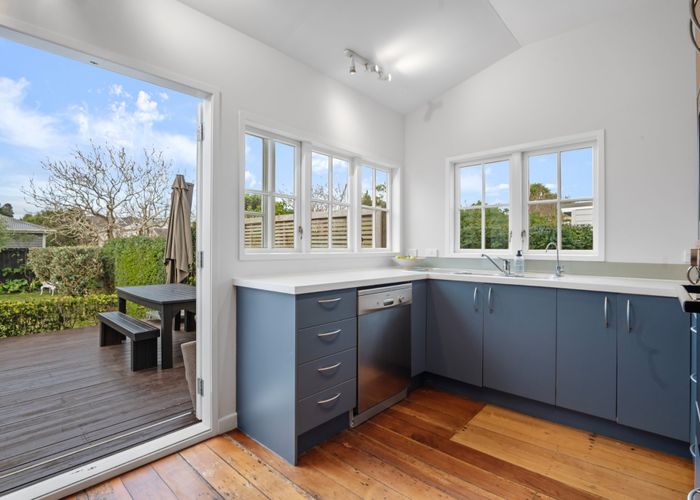  at 4 Halesowen Avenue, Sandringham, Auckland City, Auckland