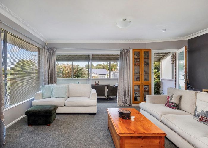  at 40C Richardson Road, Mount Albert, Auckland