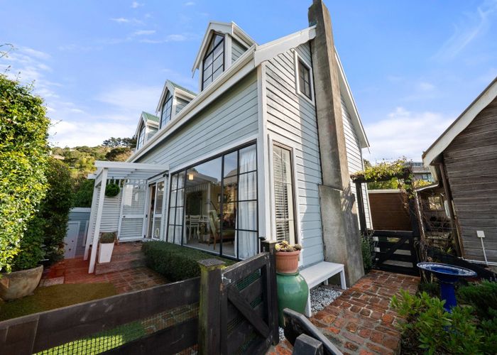  at 8A Cassis Place, Crofton Downs, Wellington
