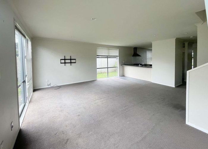  at 25 Figaro Crescent, Takanini, Papakura, Auckland