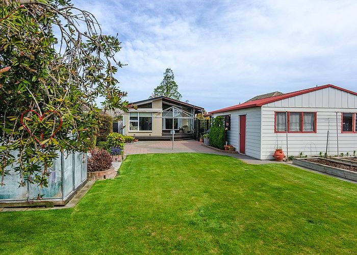  at 89 Winters Road, Redwood, Christchurch