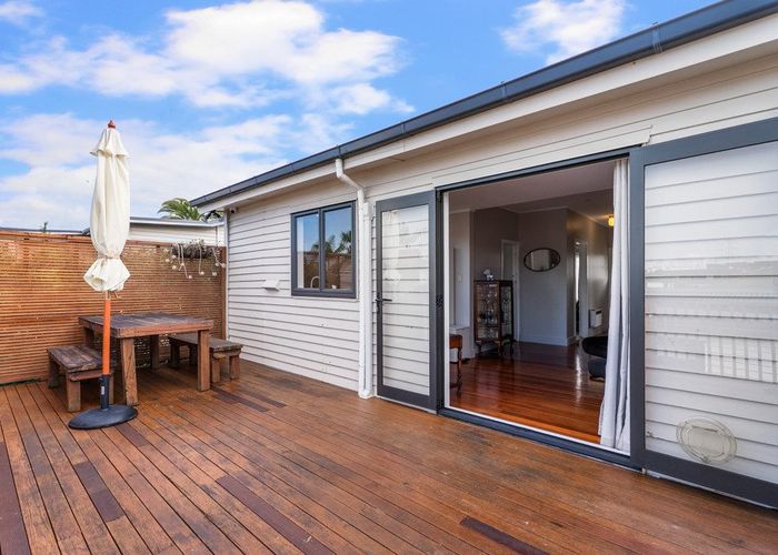 at 92 Ash Street, Avondale, Auckland City, Auckland